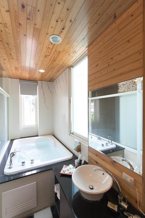 Lover Hot Spring B&B Jiaoxi Exterior photo